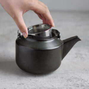 Kinto-Leaves to Tea-Teapot, 600ml - Image 3